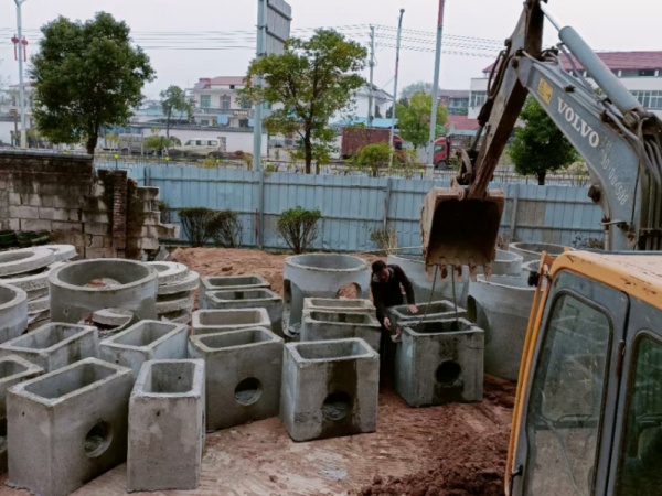 水泥检查井